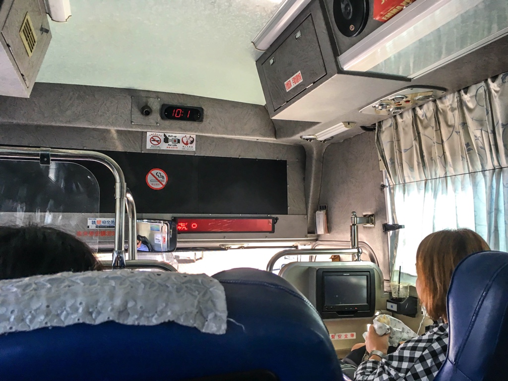 國光客運の1877路線バス車内